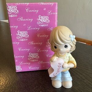Precious Moments Figurine “Friends”